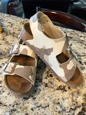 Birkenstock Kids Camo Double Buckle Sandal in Beige and cream